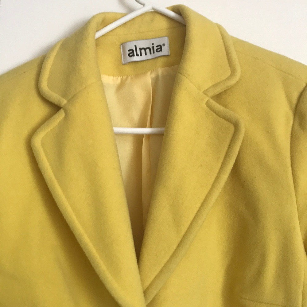 Almia Wool Yellow Jacket - Picture 2 of 5